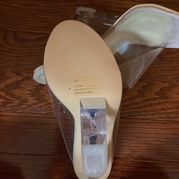 BRAND NEW! Cape Robbin Transparent nude/clear wedge heel Size 6 never worn - Picture 11 of 13